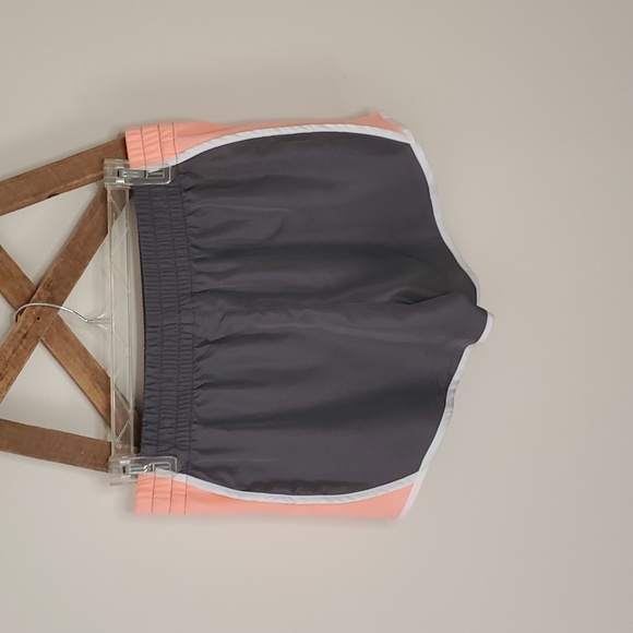 Zone Pro Women's Shorts NWT - Picture 5 of 5